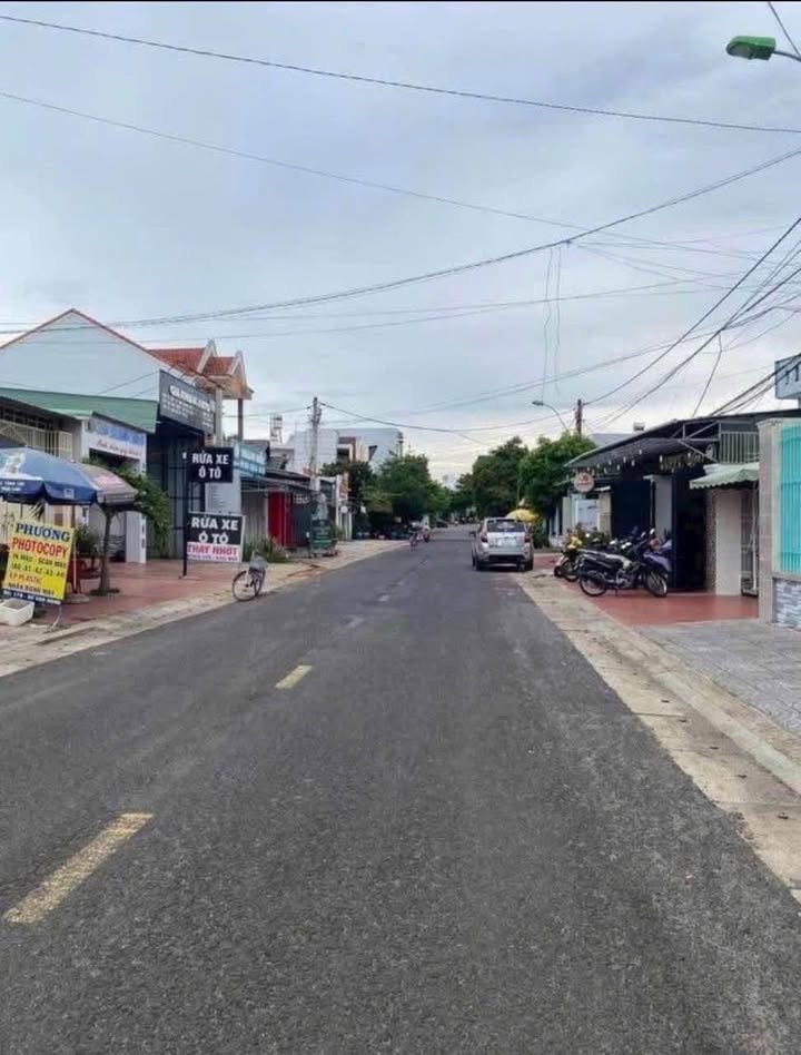 Bán Đất Mặt Tiền Sư Vạn Hạnh Kon Tum 150m² - Kinh Doanh Đắc Lợi