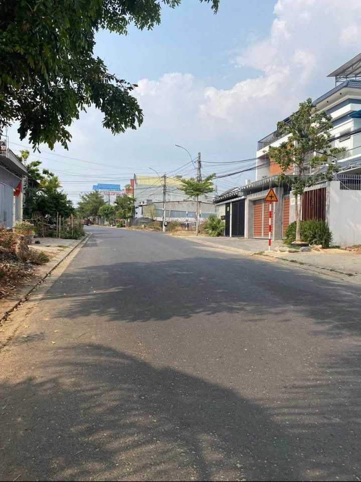 Bán đất P. Duy Tân Kon Tum 175m² - Sổ đỏ chính chủ giá tốt