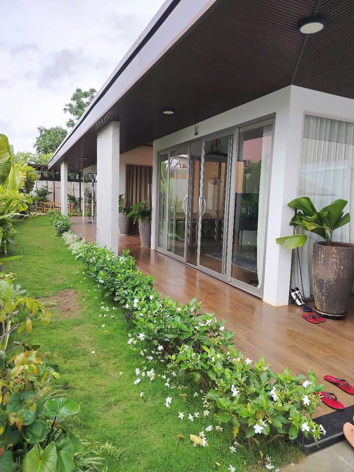 Bán Gấp Villa Mặt Tiền Bà Huyện Thanh Quan, Kon Tum - 350m² Kinh Doanh/An Cư Lý Tưởng