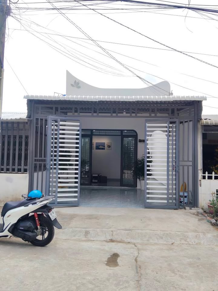 Nhà Mặt Tiền Rạch Giá 80m² - Mặt tiền kinh doanh đắc địa!