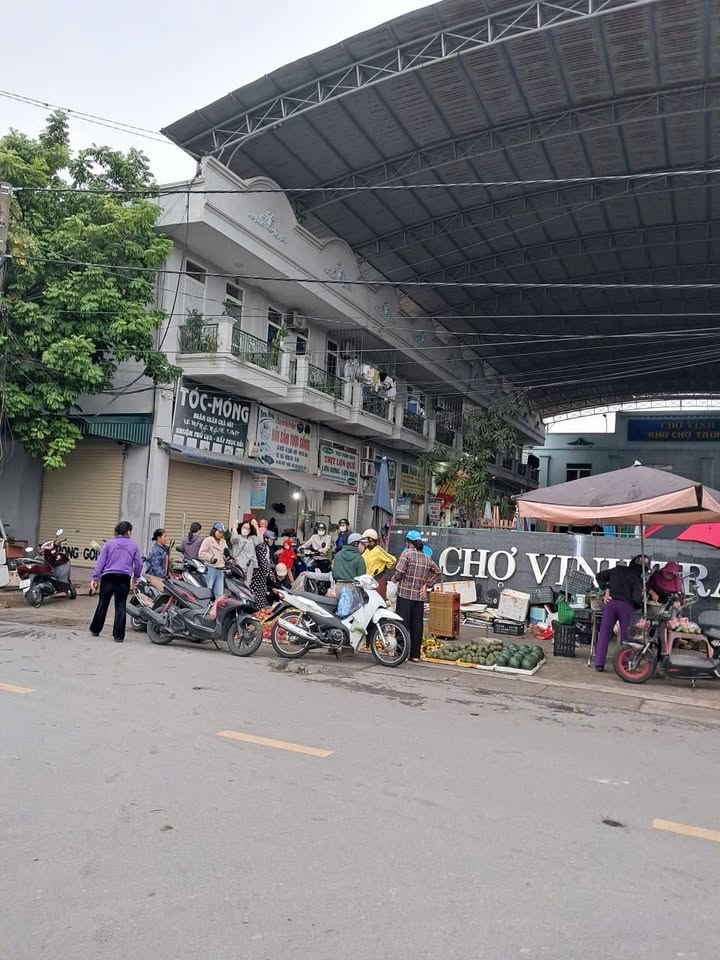 Bán Gấp Ki ốt 2.5 Tầng Chợ Vĩnh Trà, Thái Bình - 125m² Kinh Doanh Sầm Uất