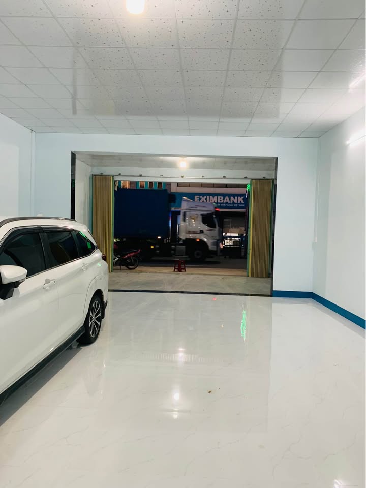 Cho thuê Mặt tiền 106 Phạm Văn Đồng, TT Sông Vệ - Kinh doanh sầm uất, 188m²