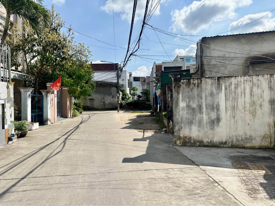 Nhà Vườn Trần Phú, Quảng Ngãi 364m² - Sẵn Sàng Ở Ngay, Full Nội Thất!