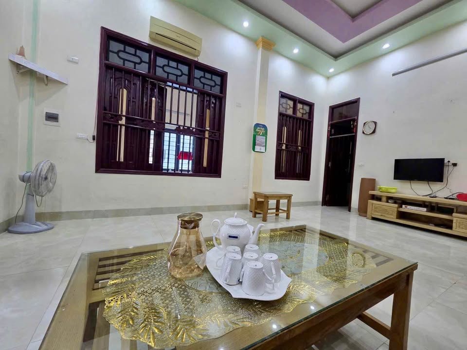 Nhà riêng lô góc Quảng Phú 127m² - Vị trí đẹp, kinh doanh tốt!