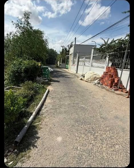 Cho thuê nhà mặt tiền Phường 9, Vĩnh Long - 3.3 Triệu/tháng, Kinh doanh thuận lợi