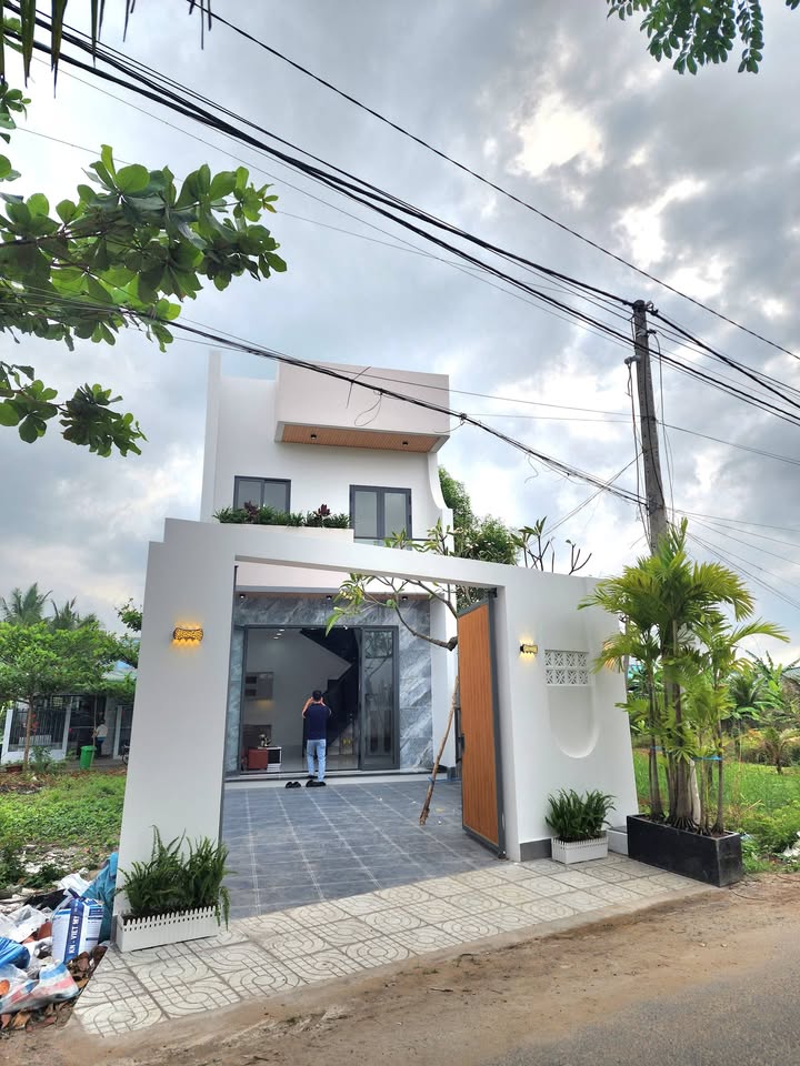 Nhà riêng Tân Mỹ Chánh, Mỹ Tho 98m² giá 2 tỷ - Sổ hồng sẵn, vị trí đẹp!