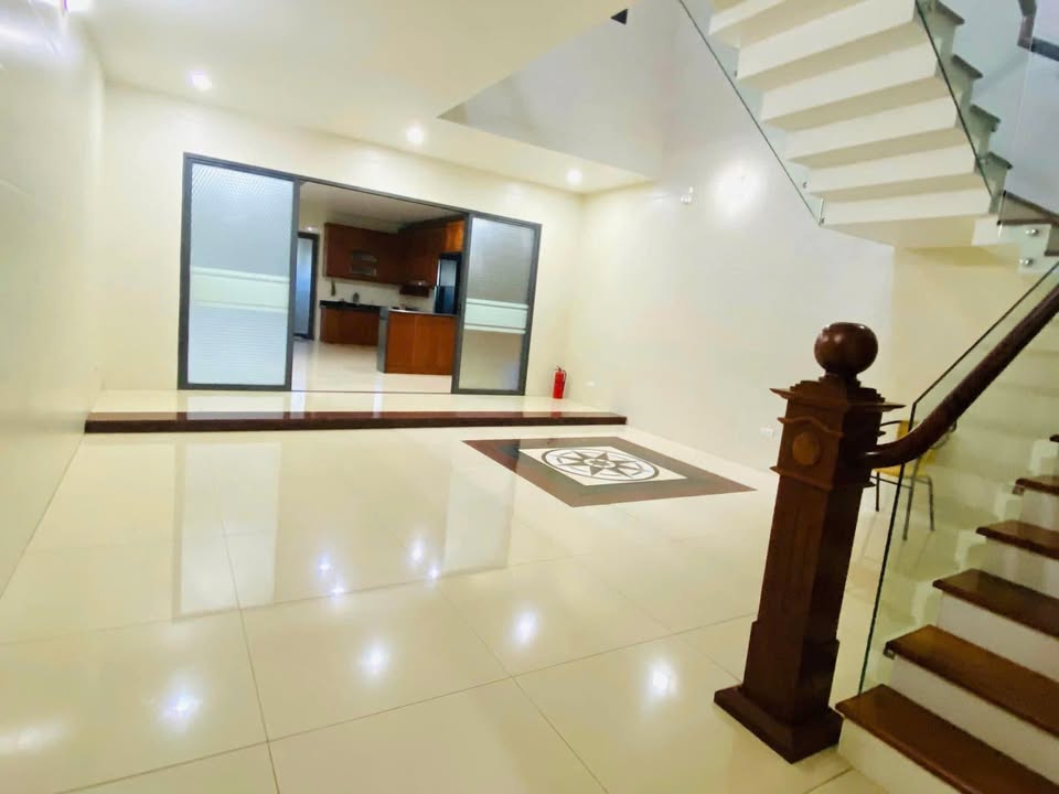 Nhà phố 3 tầng Phường Lê Lợi TP Vinh 188m² - Mặt tiền kinh doanh đắc địa!