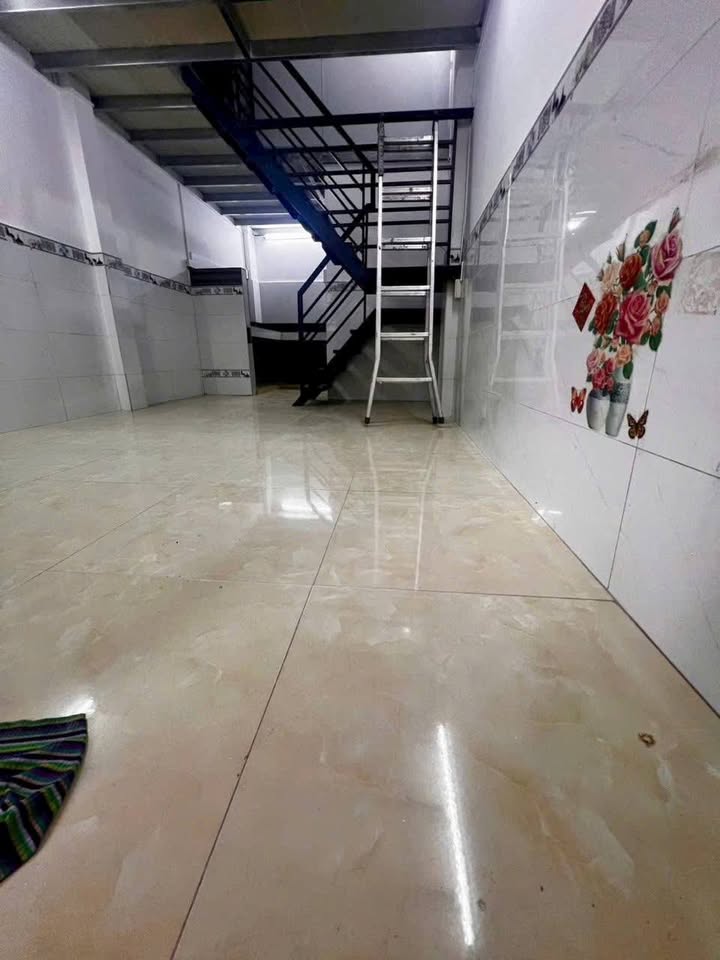 Nhà Riêng Nhà Bè 32m² giá 5.5 Triệu - Sẵn sàng ở ngay!