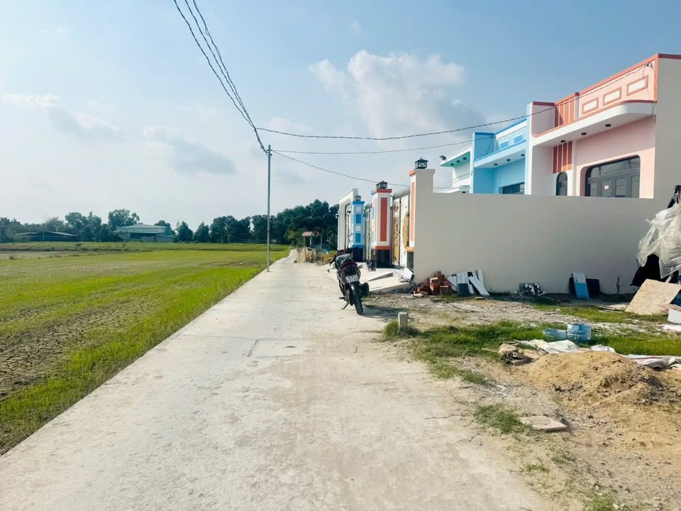 Bán Nhà Cấp 4 Cần Giuộc 137m² - 2.1 Tỷ - Ô Tô Vào Tận Nhà!