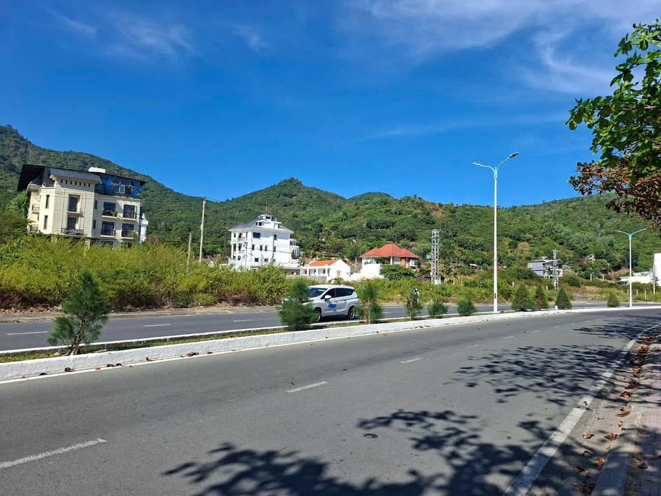 Đất Tái Định Cư Mặt Tiền Biển Phạm Văn Đồng, Nha Trang - 67.3m²