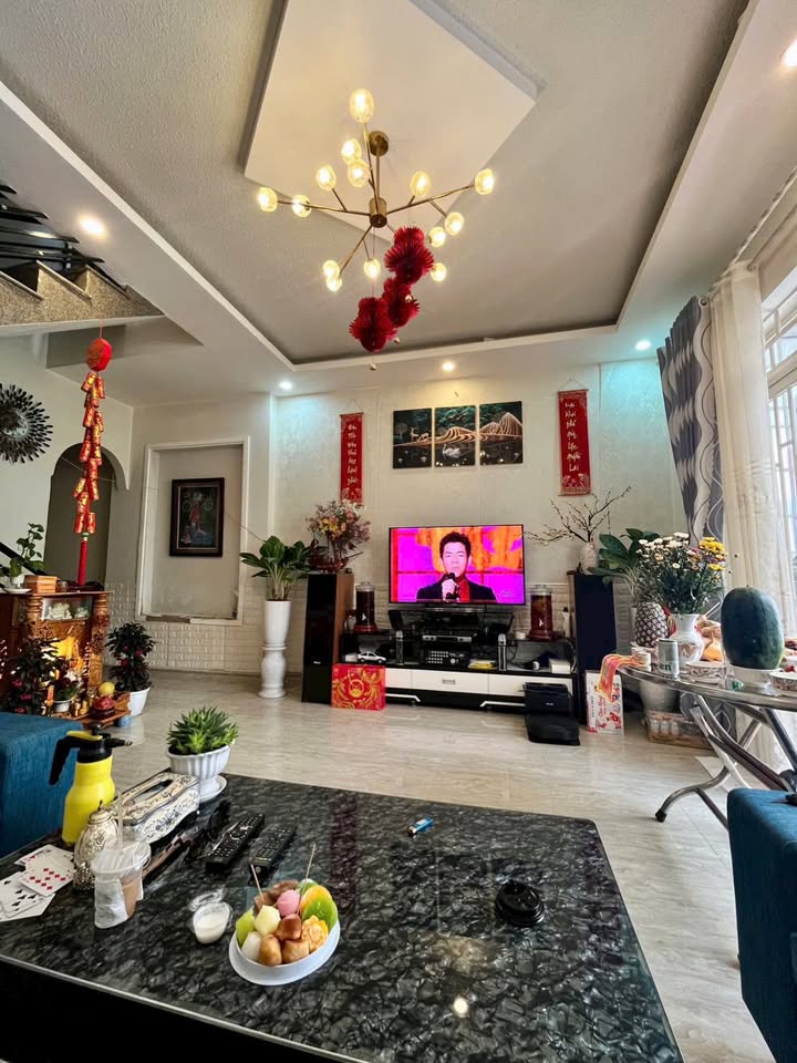 Nhà Đà Lạt 96m² Lữ Gia P9 - Chính chủ bán, ô tô vào tận nhà!