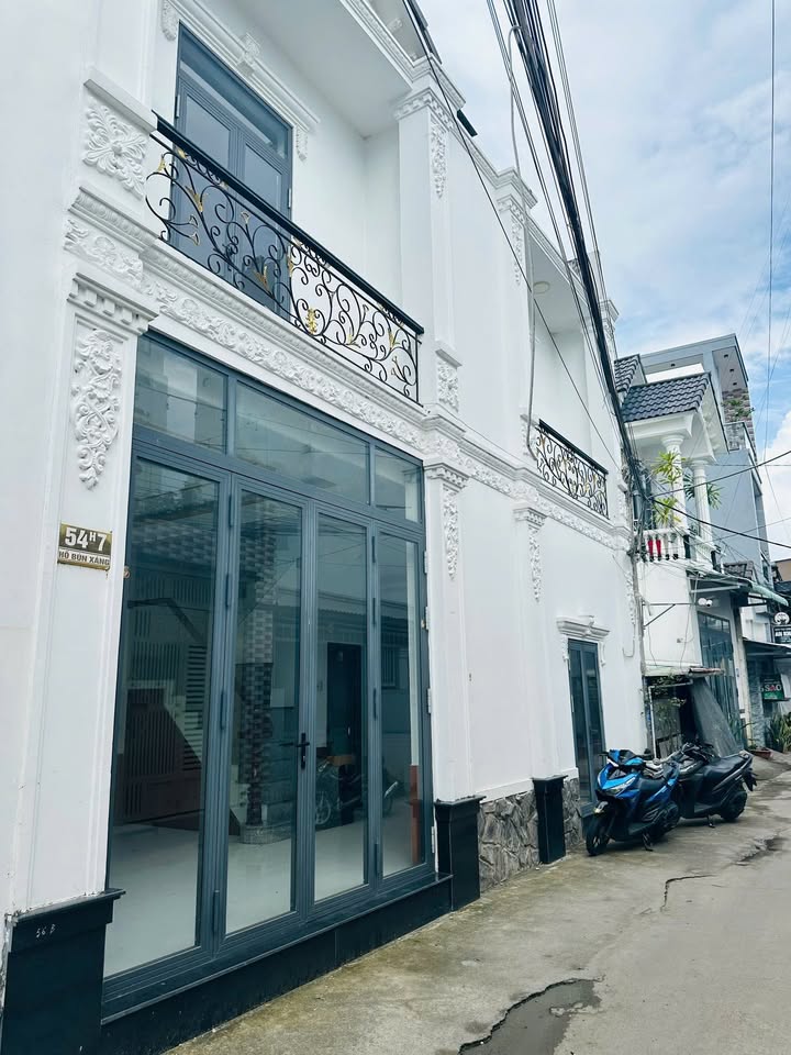 Nhà cho thuê Cần Thơ Bờ Hồ Bún Sáng 100m² - Vị trí đẹp, sẵn sàng ở!