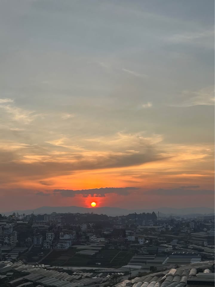 Cho thuê nhà mặt tiền Phạm Ngọc Thạch, Đà Lạt - 3 tầng, gần bệnh viện