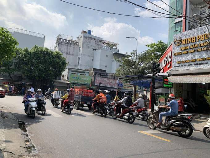 Nhà phố Tân Phú 156m² giá 21 tỷ - Mặt tiền kinh doanh
