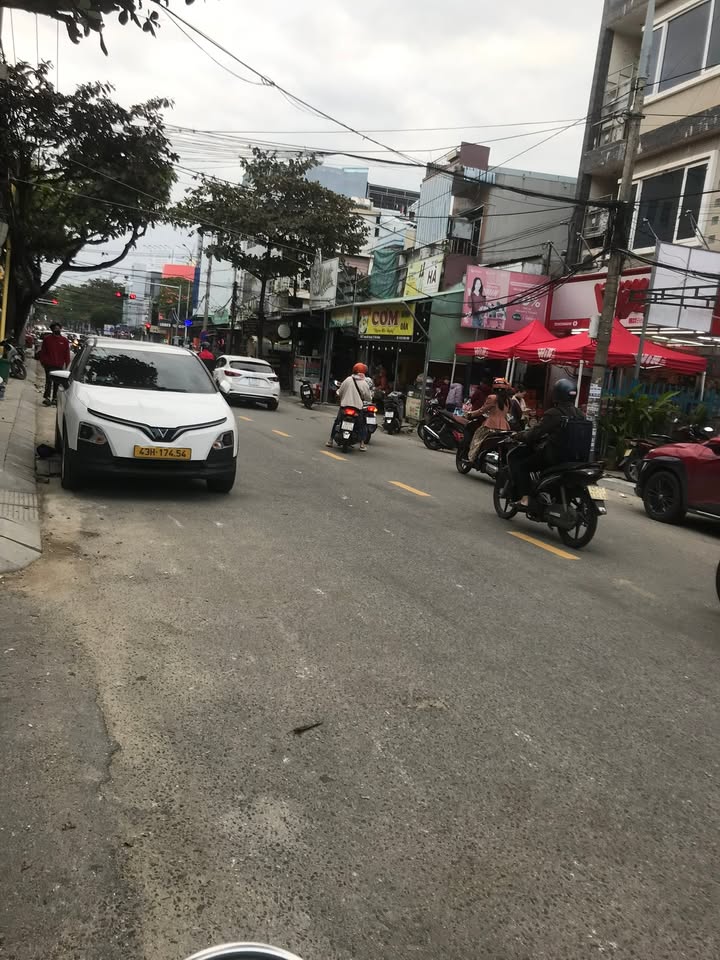 Nhà Lô Góc 2 Mặt Tiền Trưng Nữ Vương, Đà Nẵng - 60m² - Cơ Hội Vàng