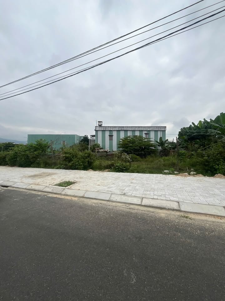 Đất nền Hòa Liên Đà Nẵng 126,9m² - Sổ đỏ chính chủ, view kênh đẹp!