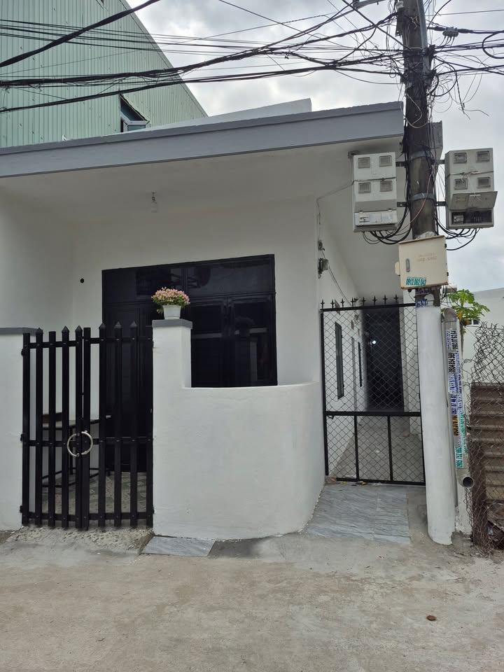 Bán Dãy Trọ Hòa Minh 100m² - Thu Nhập 12Tr/Tháng - Vị Trí Đắc Địa