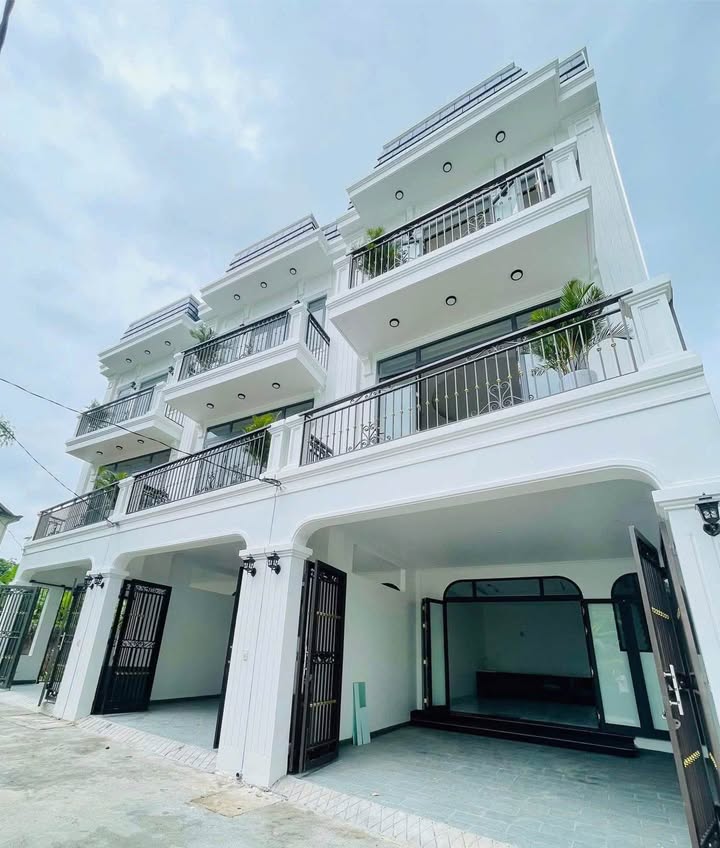 Nhà 3 Tầng Full Nội Thất 69m² Cạnh EcoGarden, Huế - Giá 3.3 Tỷ