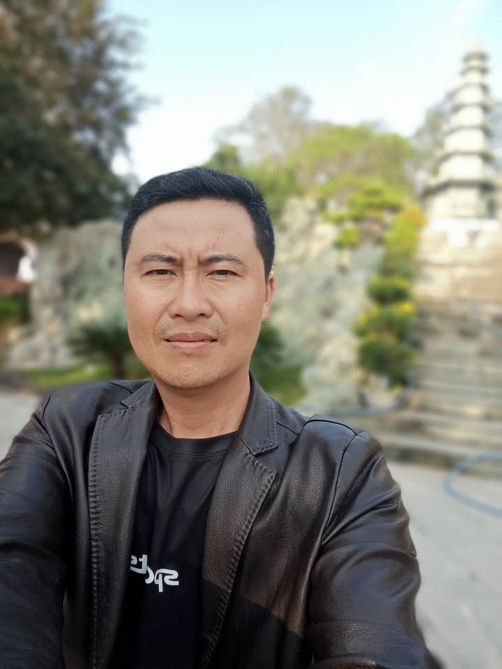 Nhà Mặt Tiền Khúc Hạo, Hoàn Kiếm 100m² - Mặt tiền kinh doanh đắc địa!