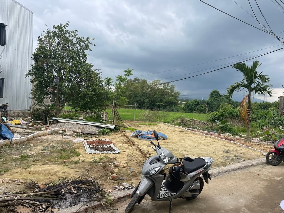 Bán đất 140m² Hòa Tiến, Đà Nẵng - 2 Mặt Kiệt Ô Tô, Sổ Hồng