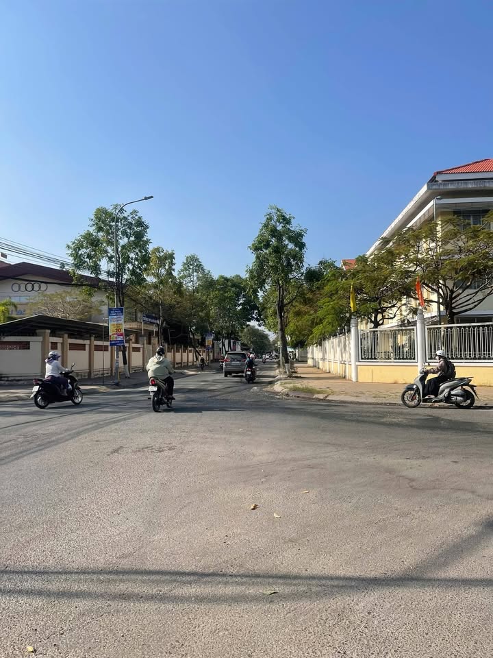 Nhà cấp 4 Trần Văn Long 80m² - Full nội thất, sẵn sàng ở ngay!