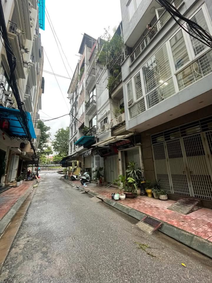 Nhà Phân Lô VIP Ba Đình 50m² - 5 Tầng - Vỉa Hè Ô Tô Tránh - 18 Tỷ