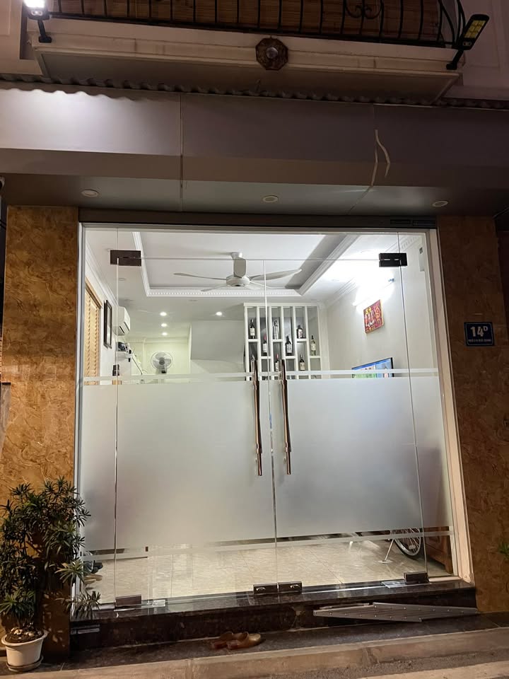 Nhà 5 Tầng Full Nội Thất Đường Đức Giang, Long Biên - 35m² Sẵn Sàng Ở Ngay