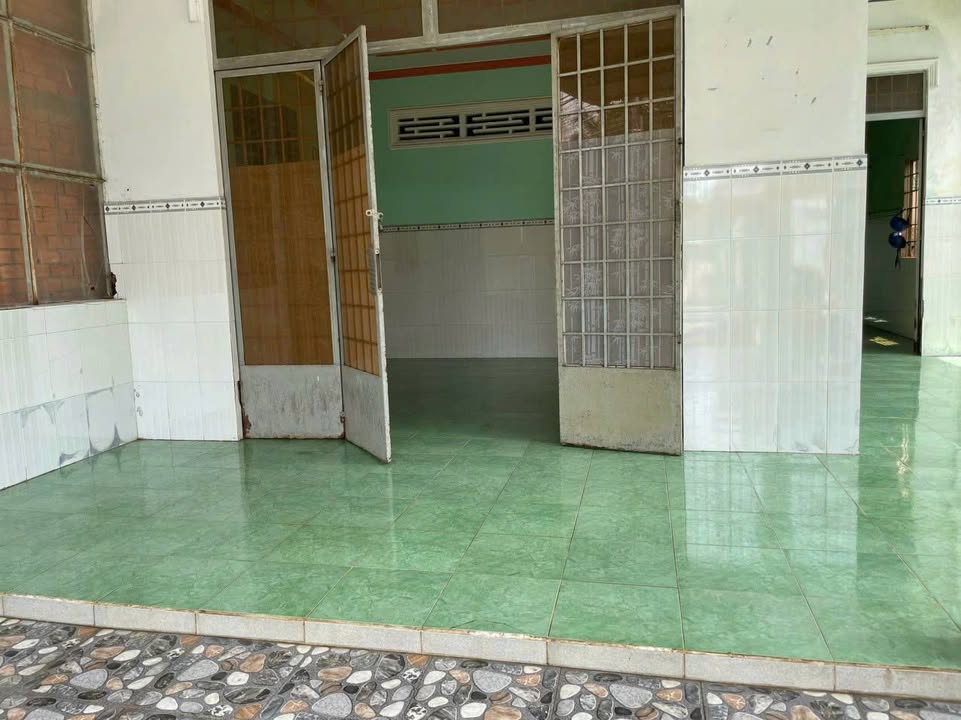 Nhà Phường Phú Khương 278.6m² - Ô tô vào tận nhà, giá 2.5 tỷ