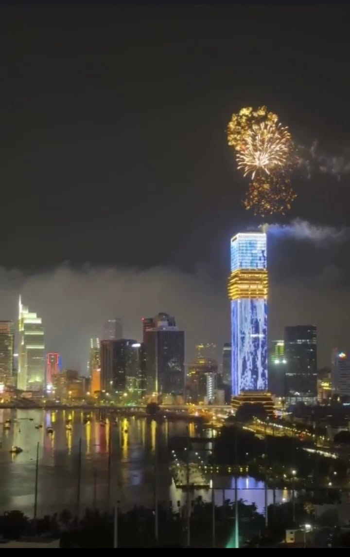 Chung cư 48.5m² view Q.1 gần Sunwah Pearl, Bình Thạnh - Sổ hồng riêng