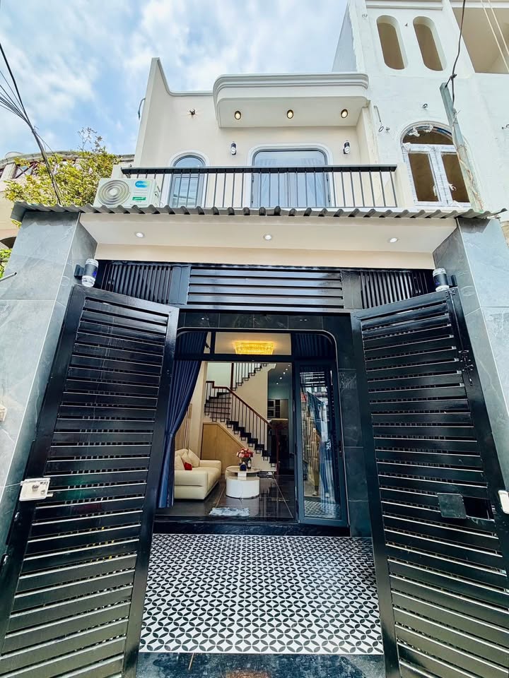 Nhà Phố Trương Minh Ký Gò Vấp - 4.95 Tỷ, 2PN, Hẻm Xe Hơi