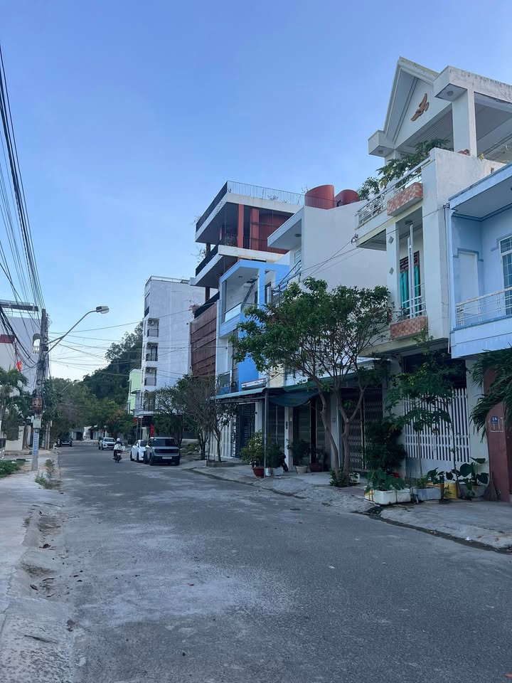 Nhà Nguyễn Khoái Nha Trang 60m² giá 4.8 tỷ - Vị trí đẹp