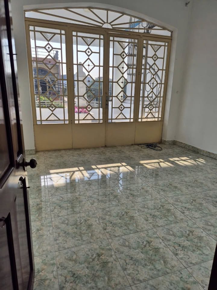 Nhà riêng Quận Tân Phú 80m² - Sẵn sàng ở ngay!