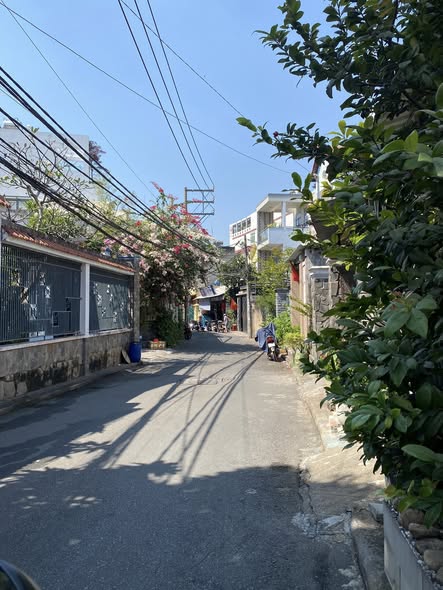 Nhà 90m² Trung tâm Thủ Đức - Hẻm Ô tô - Sổ Vuông Đẹp