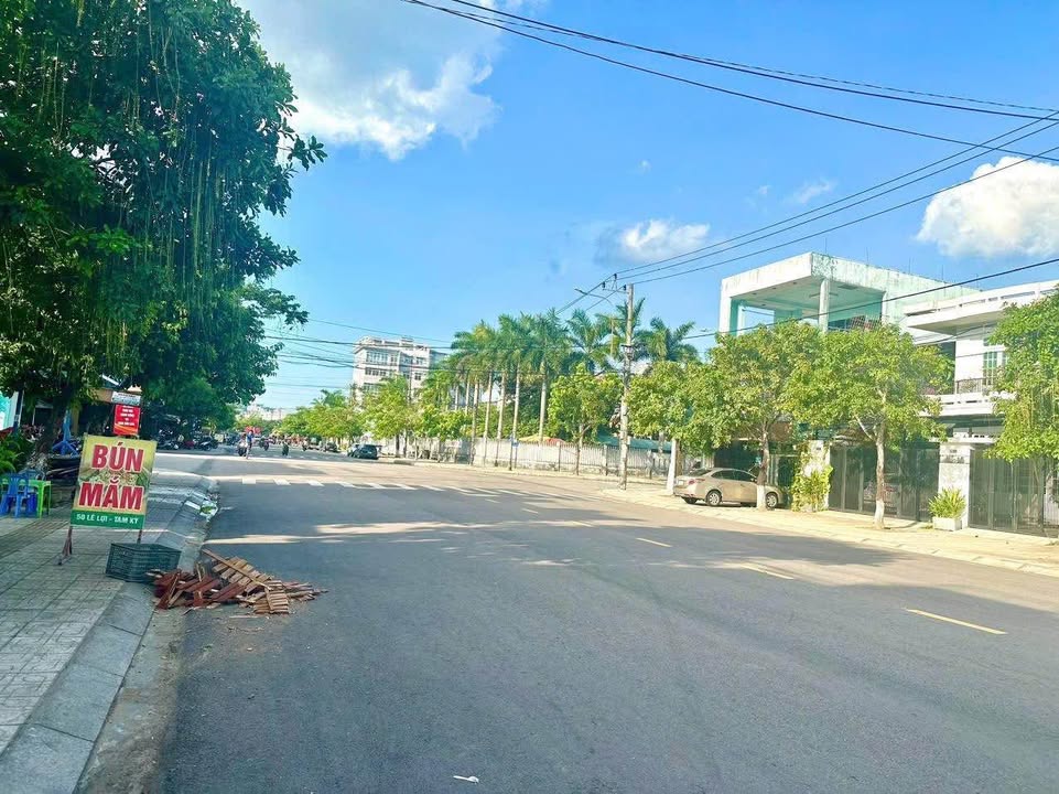 Nhà phố Lê Lợi Tam Kỳ 140m² - Mặt tiền kinh doanh đắc địa!