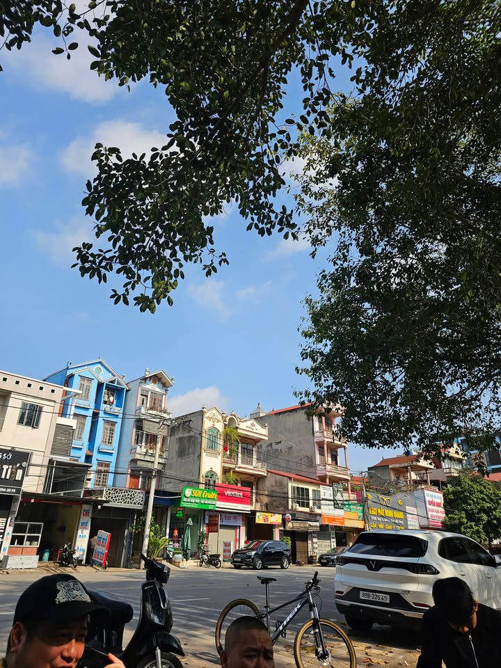 Đất Vàng Phố Lim - Mặt QL1A 83m² Sổ Hồng, Giá 15 Tỷ