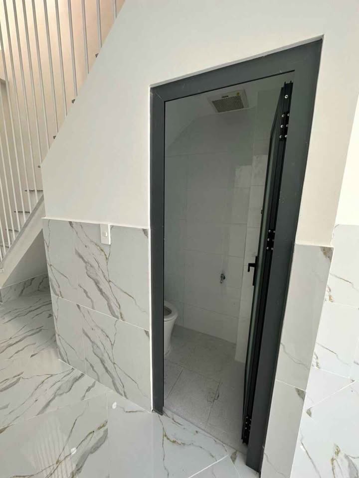 Nhà Hóc Môn 45m² giá 895 triệu - Sổ hồng sẵn, tặng nội thất