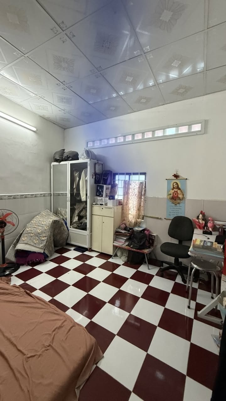 Nhà Riêng Lạc Long Quân Tân Bình 35m² giá 4.5 Tỷ - Ô tô vào tận nhà!