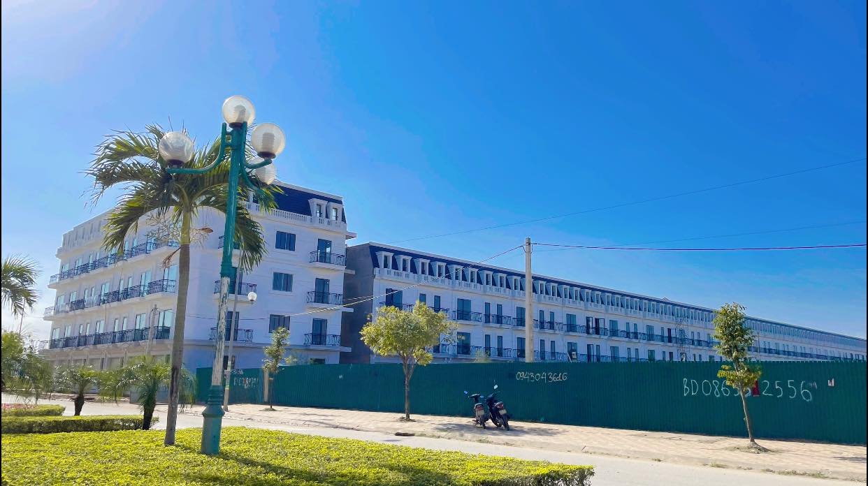 Nhà Mặt Tiền Csepd Hồ Sen 90m² (5 Tầng) - Vị Trí Kinh Doanh Đắc Địa