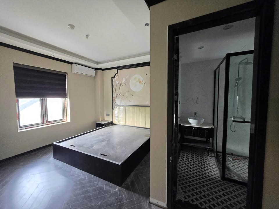 Cho thuê Biệt thự Hồ Điều Hòa Lạng Giang - 4PN Hiện đại, Lô Góc 50 Triệu/Tháng