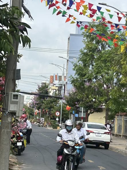 Nhà nguyên căn 2 tầng đường Trần Xuân Hoà, Cai Lậy - Kinh doanh sầm uất