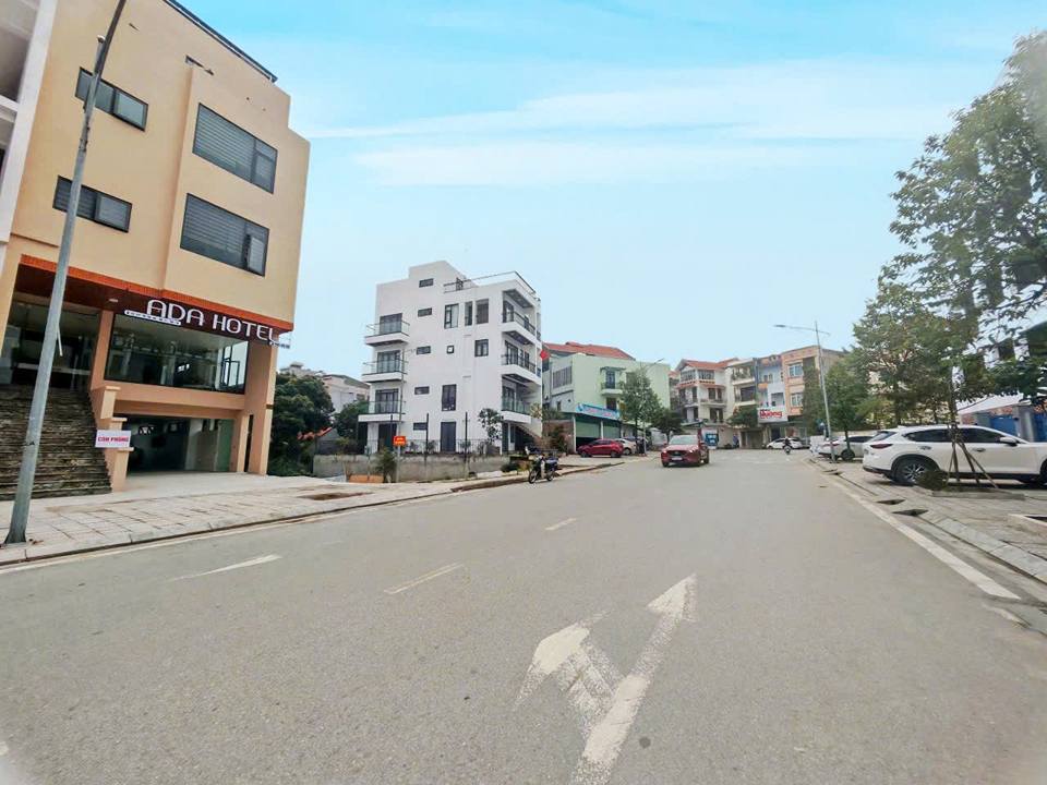 Nhà Mặt Tiền 22m Việt Trì - 100m², 5 Tầng, Kinh Doanh Đỉnh Cao