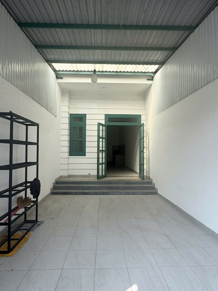 Nhà Mặt Tiền Hẻm Thích Quảng Đức, TDM - 4x25m, 2PN, Giá 8 Triệu/Tháng