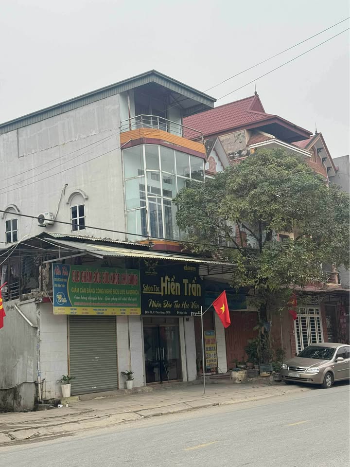 Nhà 3 Tầng Mặt Tiền Chợ Núi Voi, Thái Nguyên - Kinh doanh đắc lợi, 76.9m² Sổ Đỏ