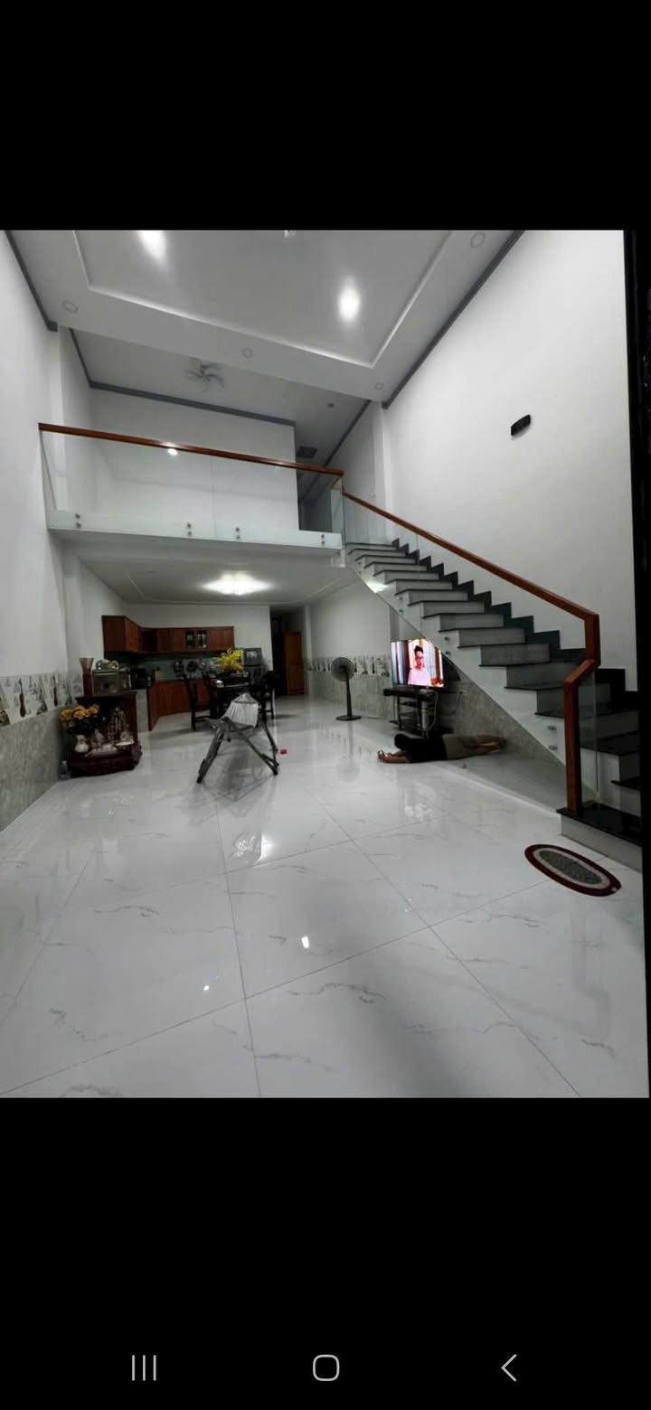 Nhà 100m² Đồng Khởi, Biên Hòa - 3PN, Sân Xe Hơi, Giá 1.69 Tỷ