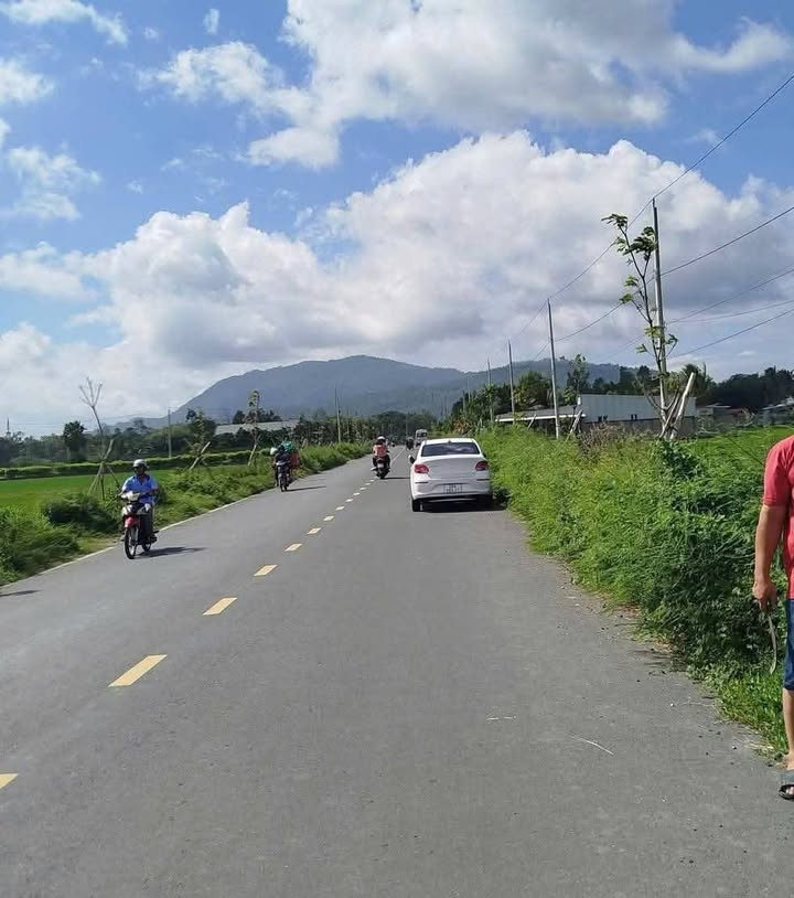 Đất nền Tri Tôn An Giang 340m² 800 triệu - Sổ đỏ chính chủ