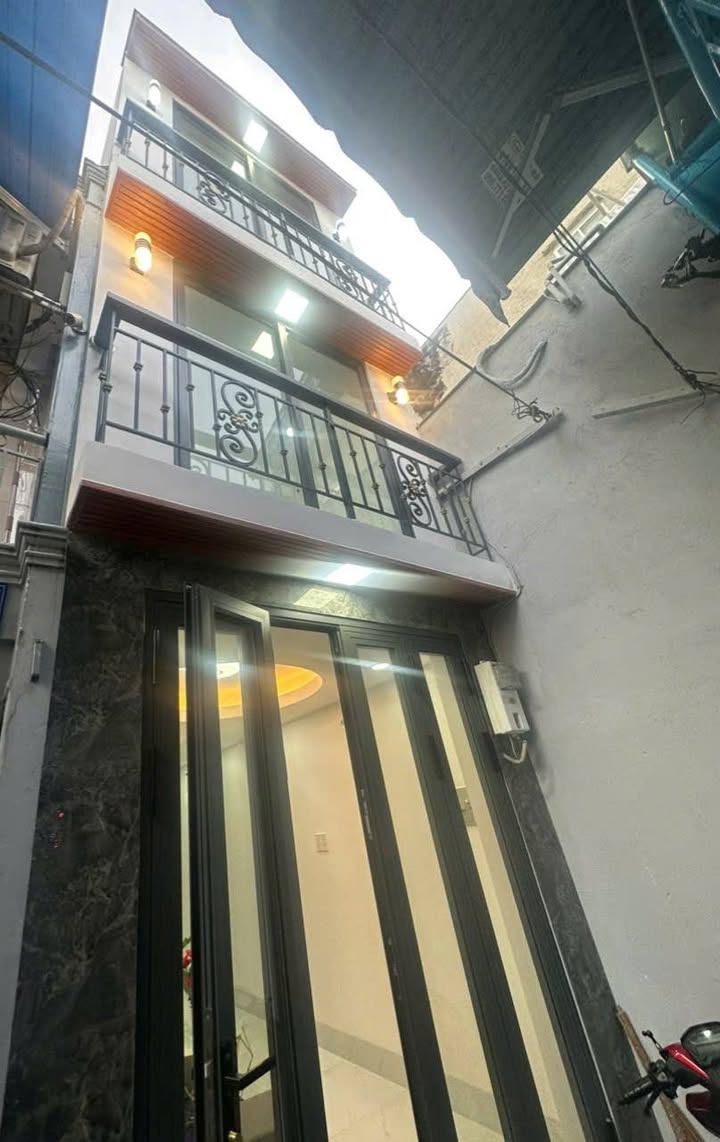 Nhà 3 Tầng Lê Văn Quới, Bình Tân - 2.55 Tỷ, 4PN Sẵn Ở