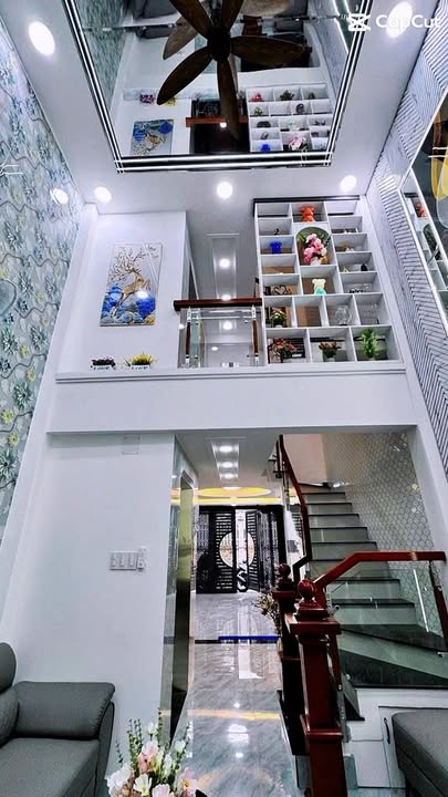 Nhà 5 Tầng Thang Máy, Gara Ôtô - 8.8 Tỷ, Gò Vấp, Sẵn Sổ Hồng