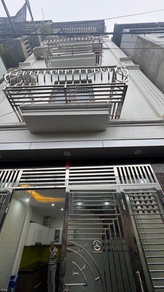 Bán nhà Ngô Quyền Vạn Phúc 30m² hơn 6 tỷ - Ô tô đỗ cửa, phân lô đẹp