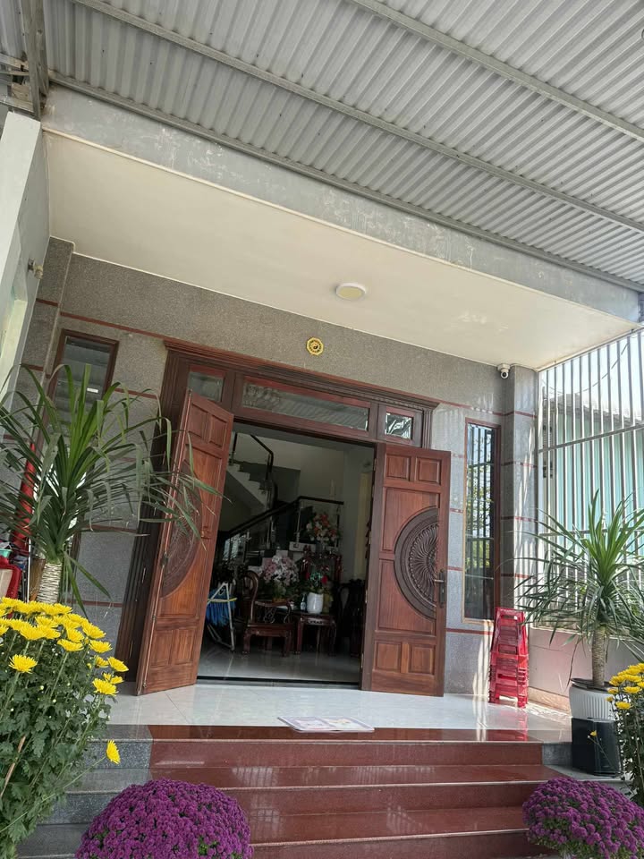 Nhà 150m² Kinh Doanh Tốt KP5 Tiến Thành, Đồng Xoài - 2 Tỷ