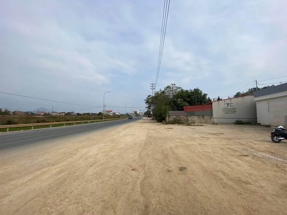 Đất mặt đường QL1A Đông Kinh 2600m² - Sổ đỏ chính chủ